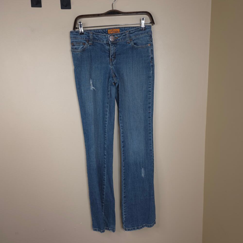 Gasoline Mid-rise Distressed Straight Leg Jeans in Medium Wash Size 5